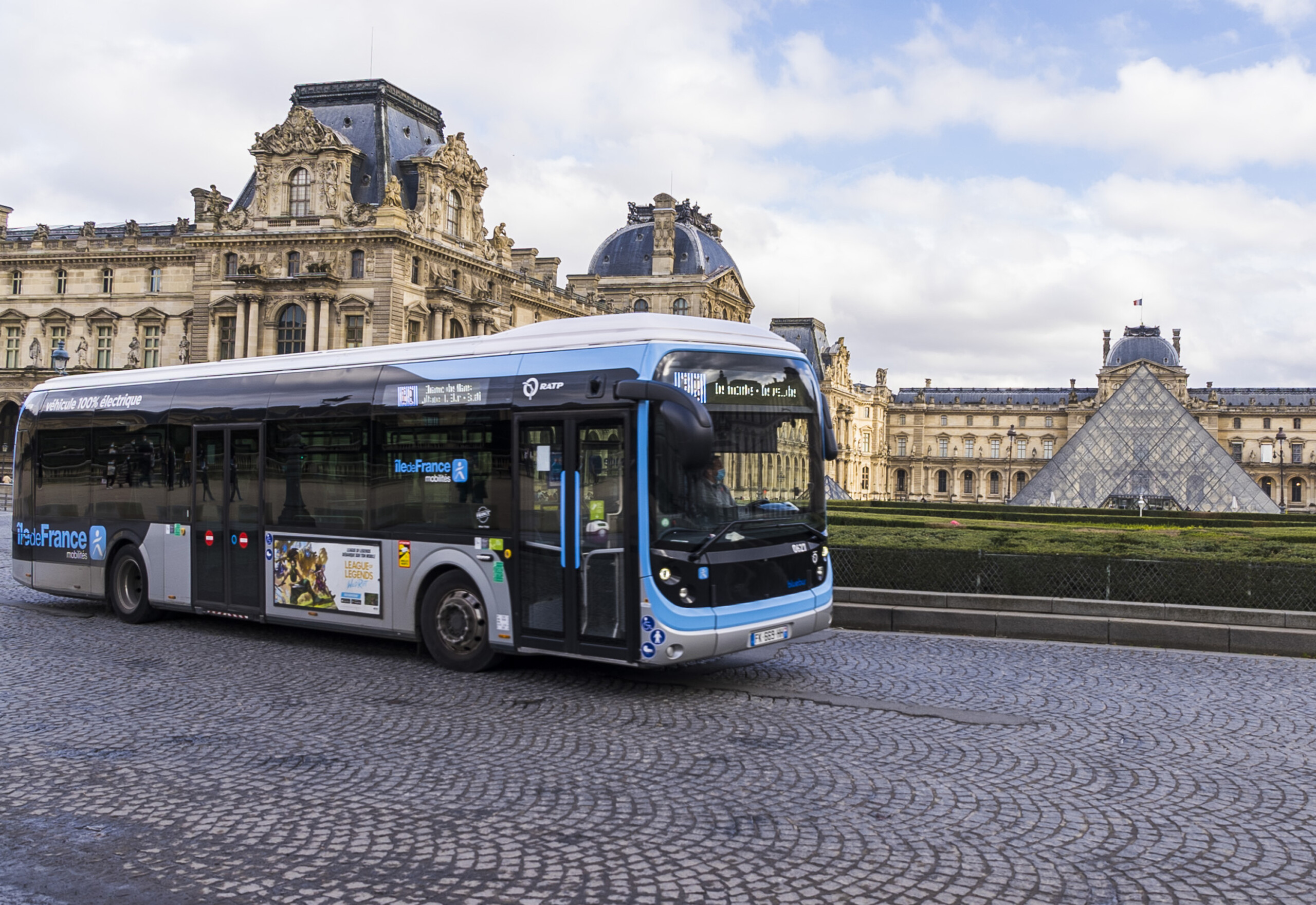 Visuel « bus2025 » : Les conducteurs doivent t&rsquo;ils conduire d&rsquo;une façon différente les bus électriques ?