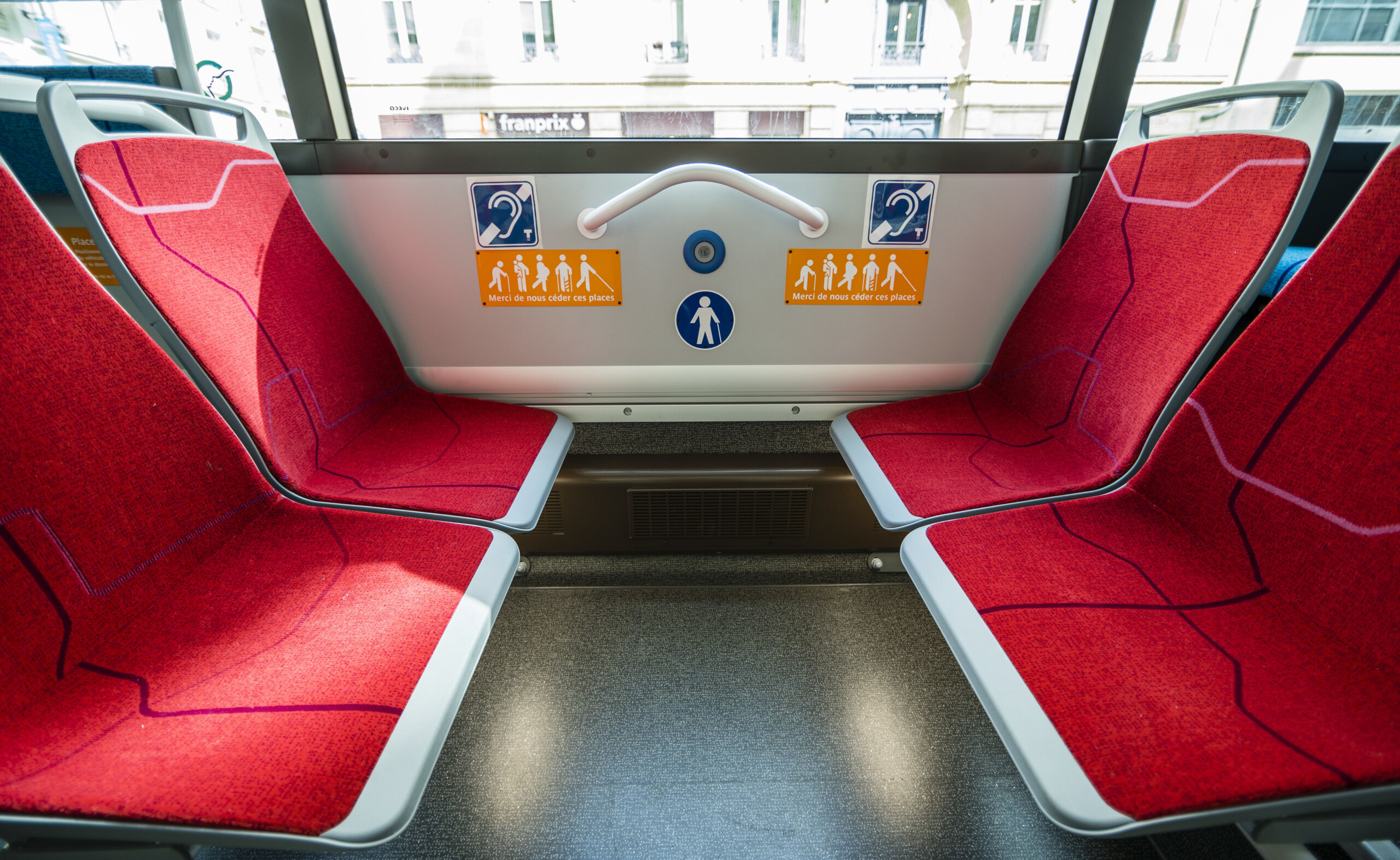 Visuel C’est quoi le « bus innovation » qui circule sur la ligne 319 de la RATP ?