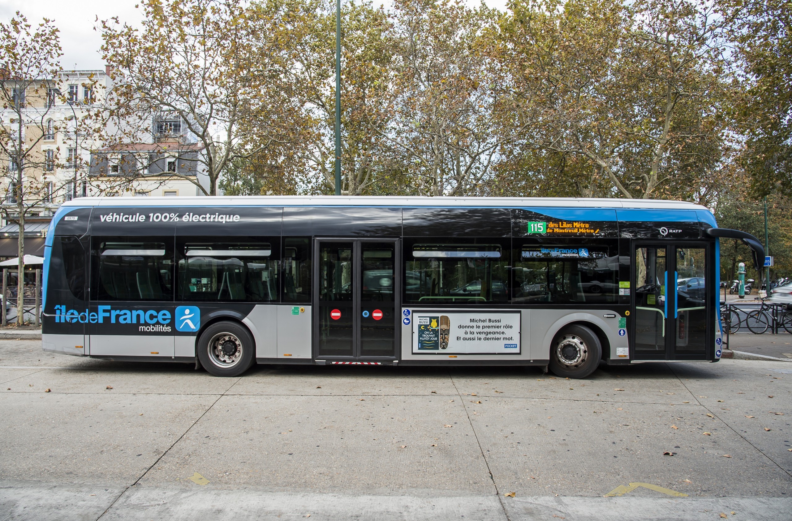 Visuel Pourquoi les bus sont-ils bleus ?